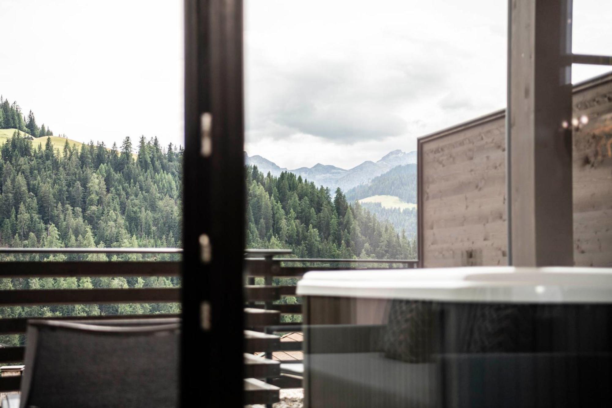 Apartments Aois 4 Elements Suits La Val Zewnętrze zdjęcie
